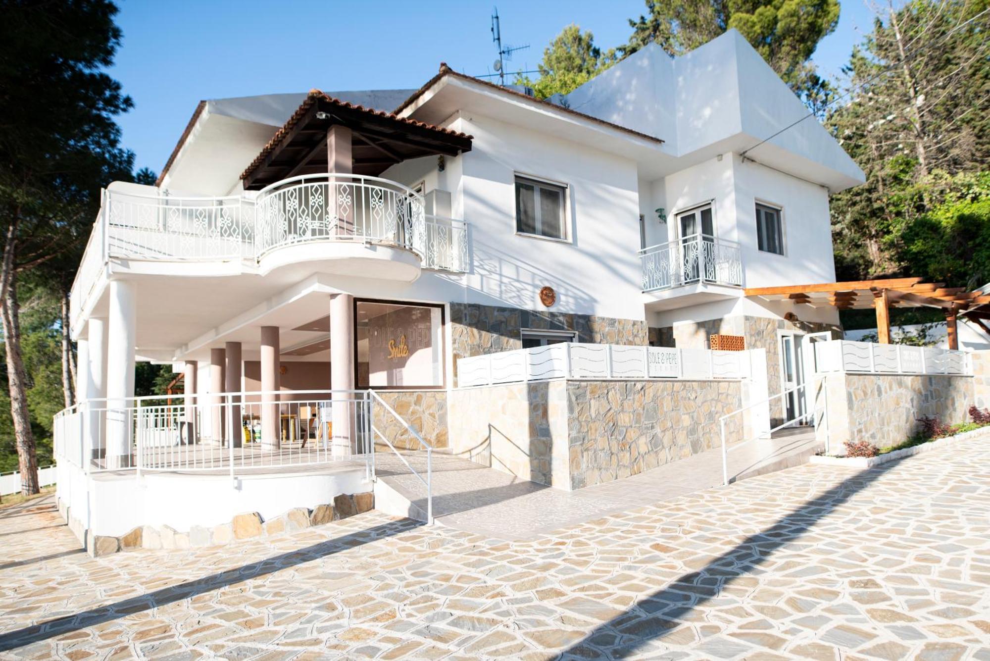 Sole & Pepe Apartment Santa Maria di Castellabate Luaran gambar