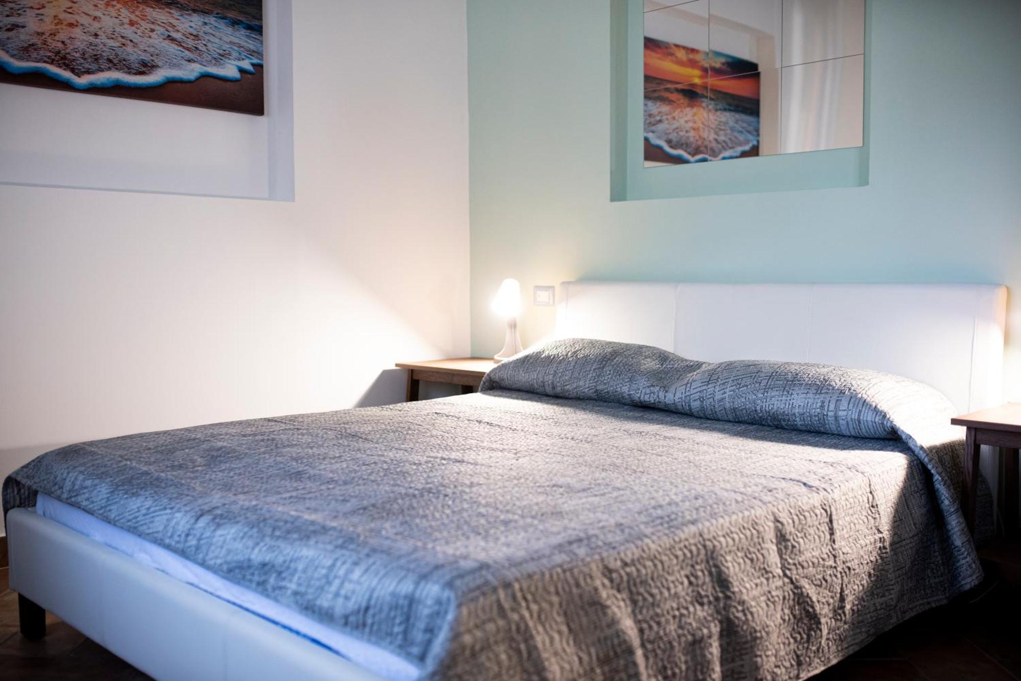 Sole & Pepe Apartment Santa Maria di Castellabate Luaran gambar